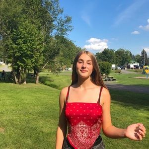 Meet your Posher, Charlotte